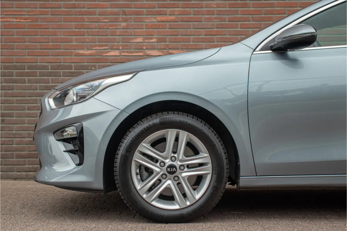 1.0 T-GDi DynamicLine, Origineel NL, Camera, Carplay, DAB+, Navigatie, PDC, Climate control, Cruise control.