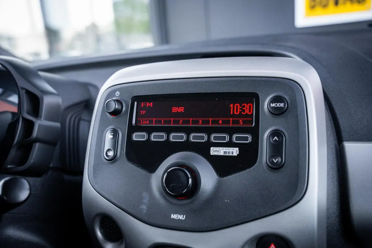 1.0 e-VTi Feel*AIRCO*5-DEURS*NAP*BLUETOOTH*