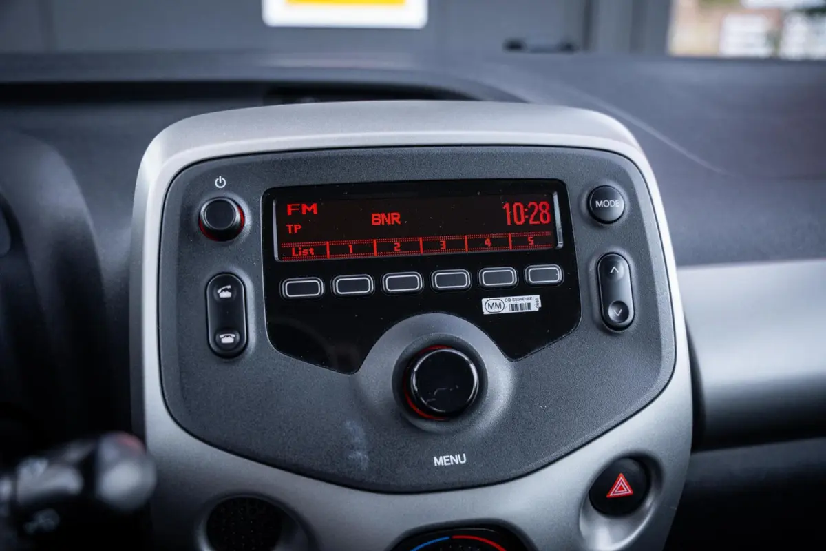 1.0 e-VTi Feel*AIRCO*5-DEURS*NAP*BLUETOOTH*