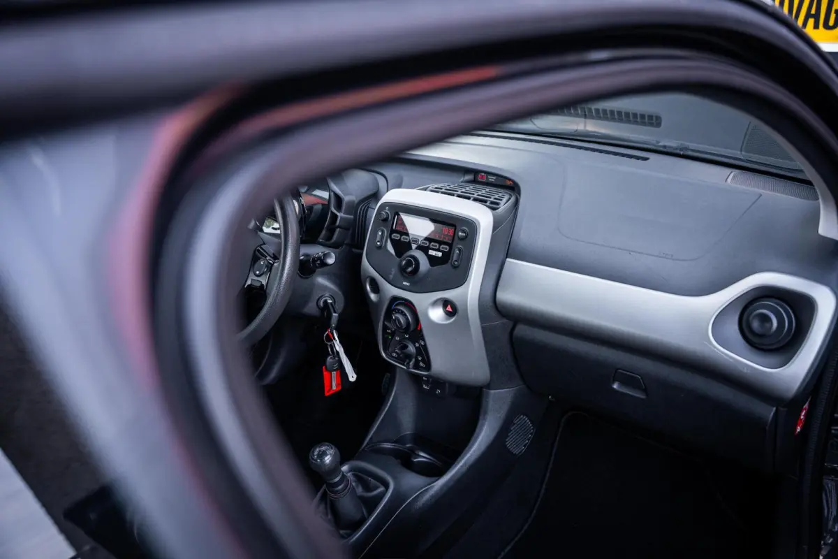 1.0 e-VTi Feel*AIRCO*5-DEURS*NAP*BLUETOOTH*