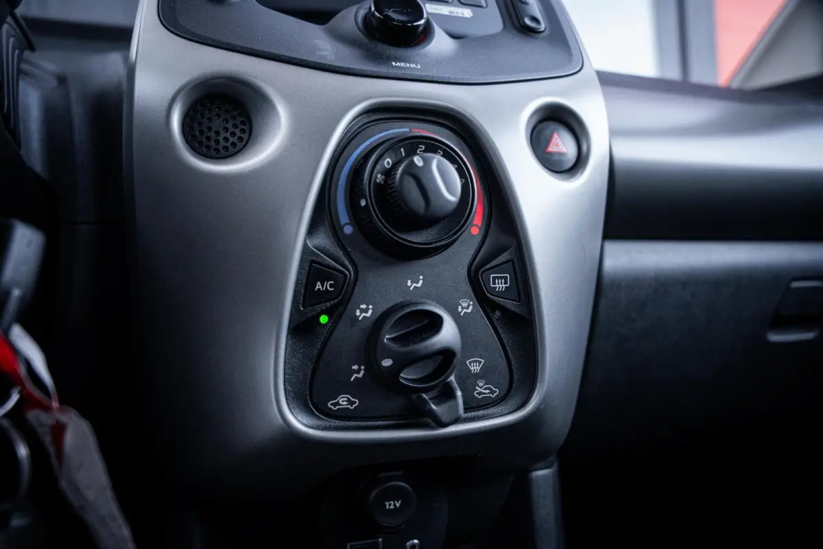 1.0 e-VTi Feel*AIRCO*5-DEURS*NAP*BLUETOOTH*