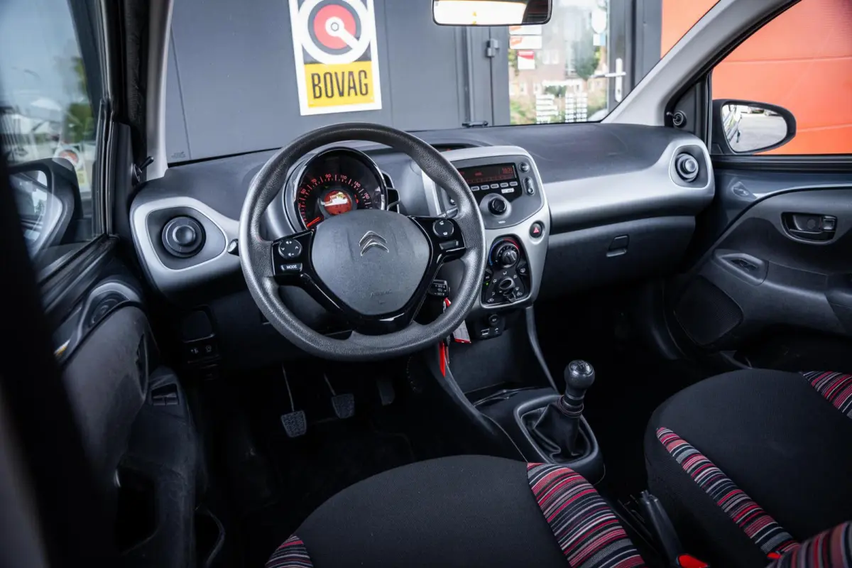 1.0 e-VTi Feel*AIRCO*5-DEURS*NAP*BLUETOOTH*