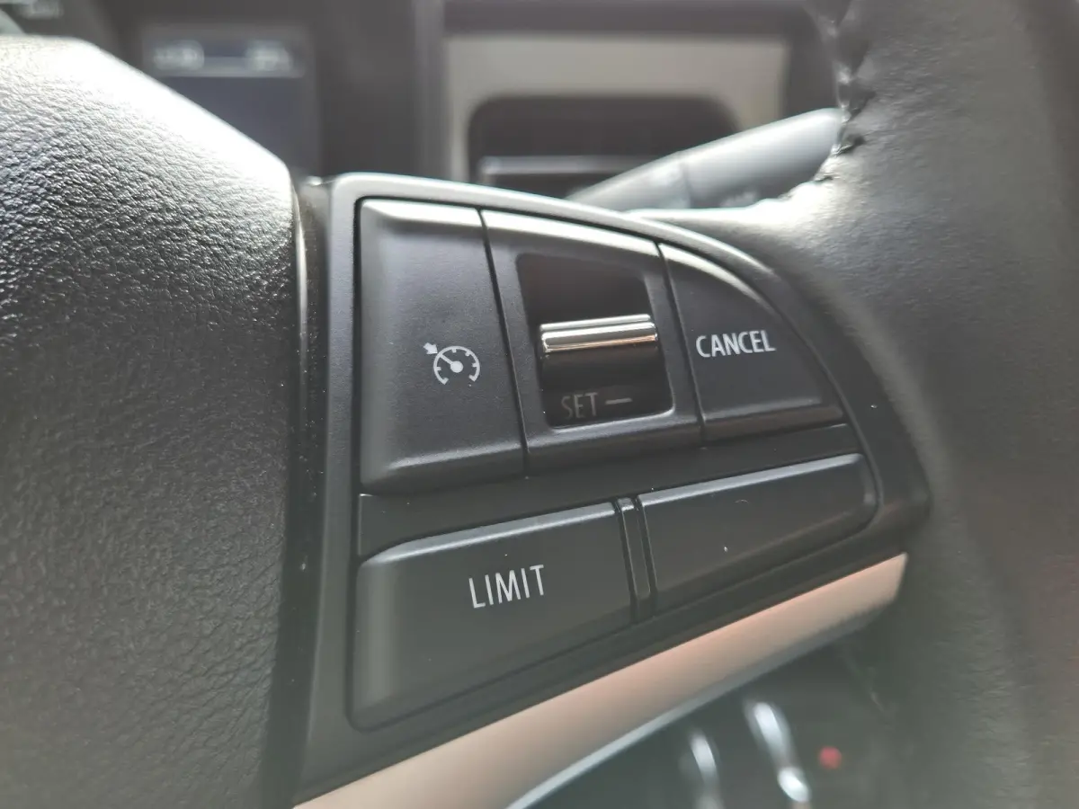 1.2 Smart Hybrid Select | Naviagatie | Achteruitrijcamera | Climate control | LM Velgen | Apple CarPlay/Android Auto |