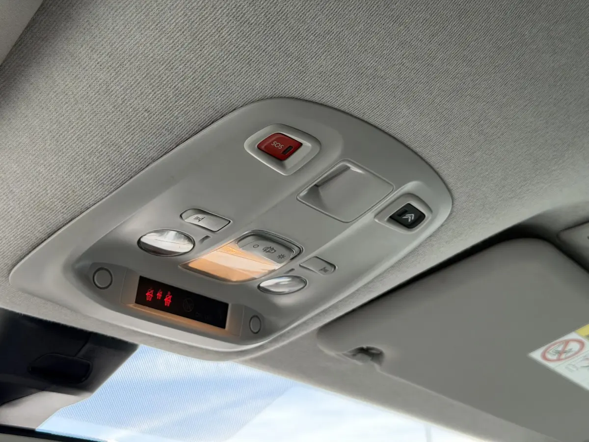 2.0 BlueHDI 120 L3*NAVI*CRUISE*A/C*CARPLAY*3PERS*