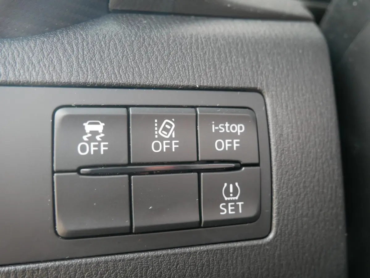 1.5 Skyactiv-G Homura Camera| Navi+BT| Cruise| Speciaal kleur