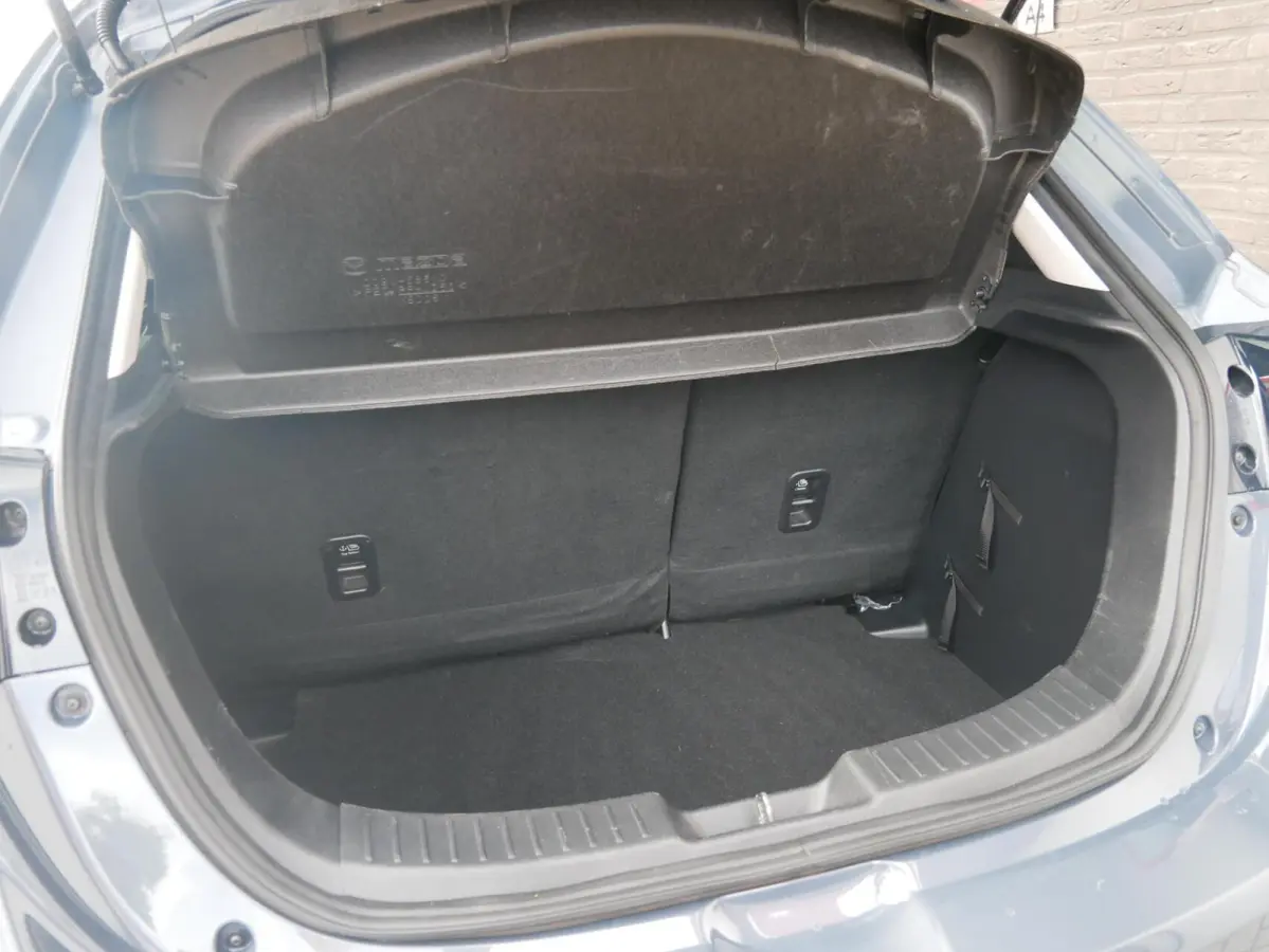 1.5 Skyactiv-G Homura Camera| Navi+BT| Cruise| Speciaal kleur
