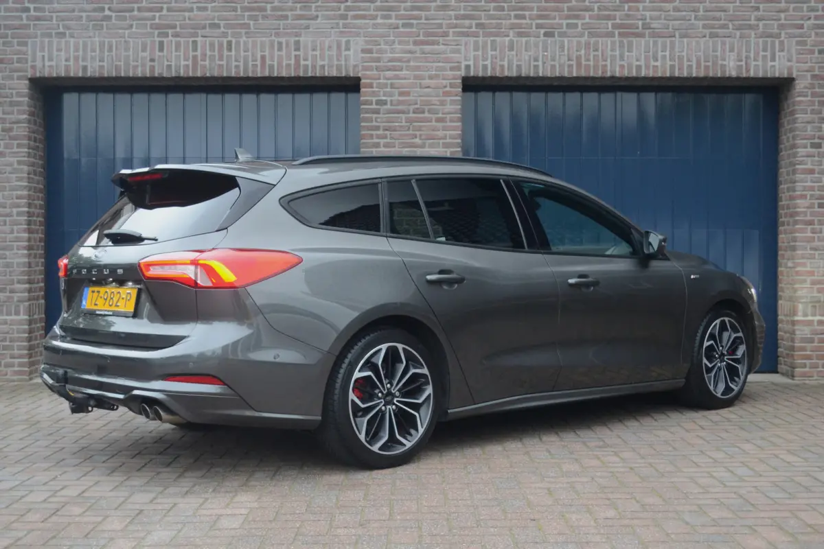 1.0 EcoBoost ST Line Business | LED Koplampen | Winterpack | Camera | Trekhaak |