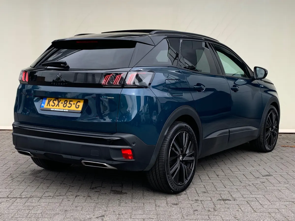 1.6 HYbrid 225 GT Airco | Camera | Cruise Adaptief | DAB | Focal-Audio | Keyless | LMV 19" | Navi | Pano | Stoelverwarming |