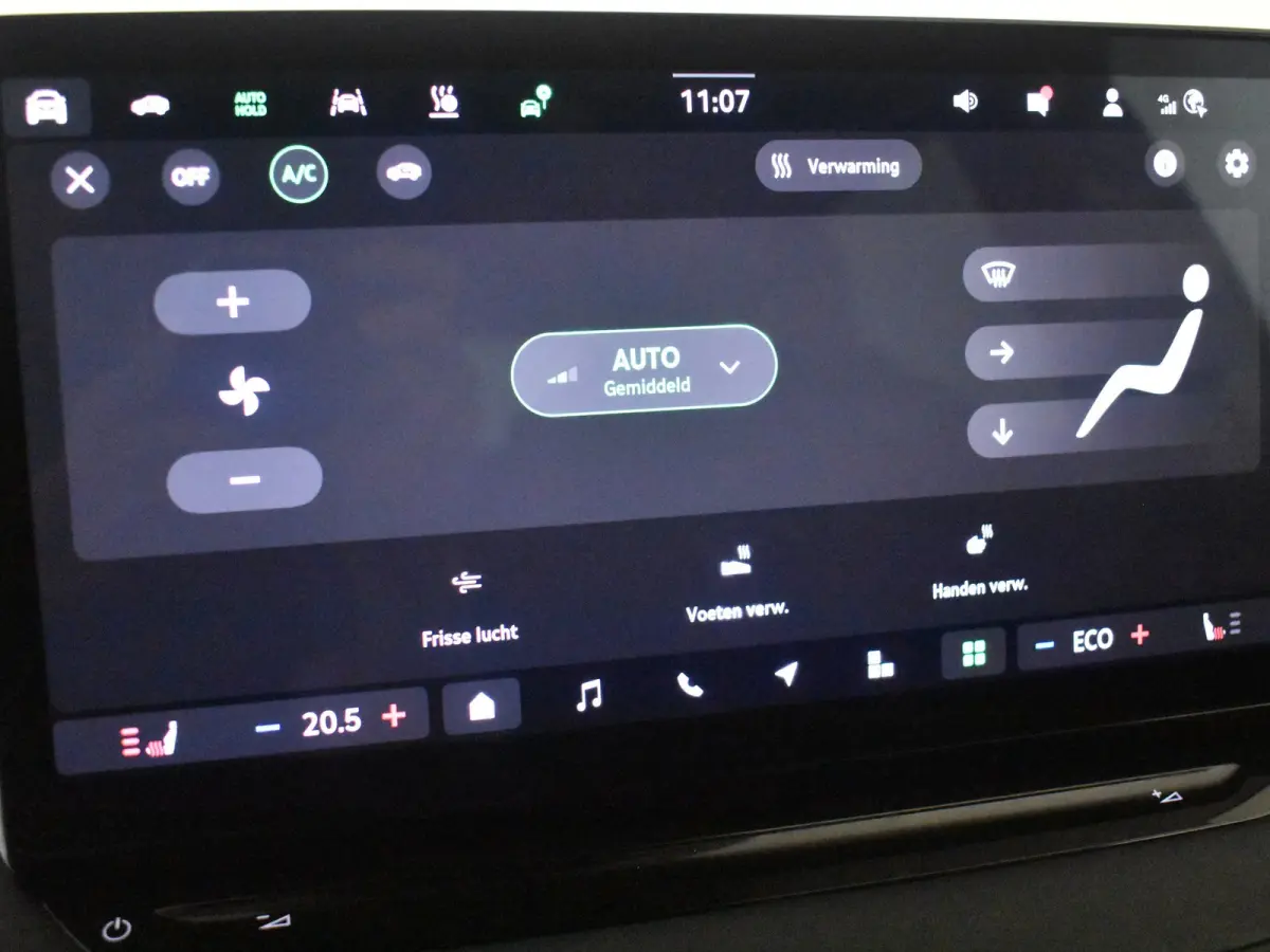 60 Sportline | Achteruitrijcamera | Apple Carplay/Android Auto|telefoonintegratie premium | Bots herkenning en activatie