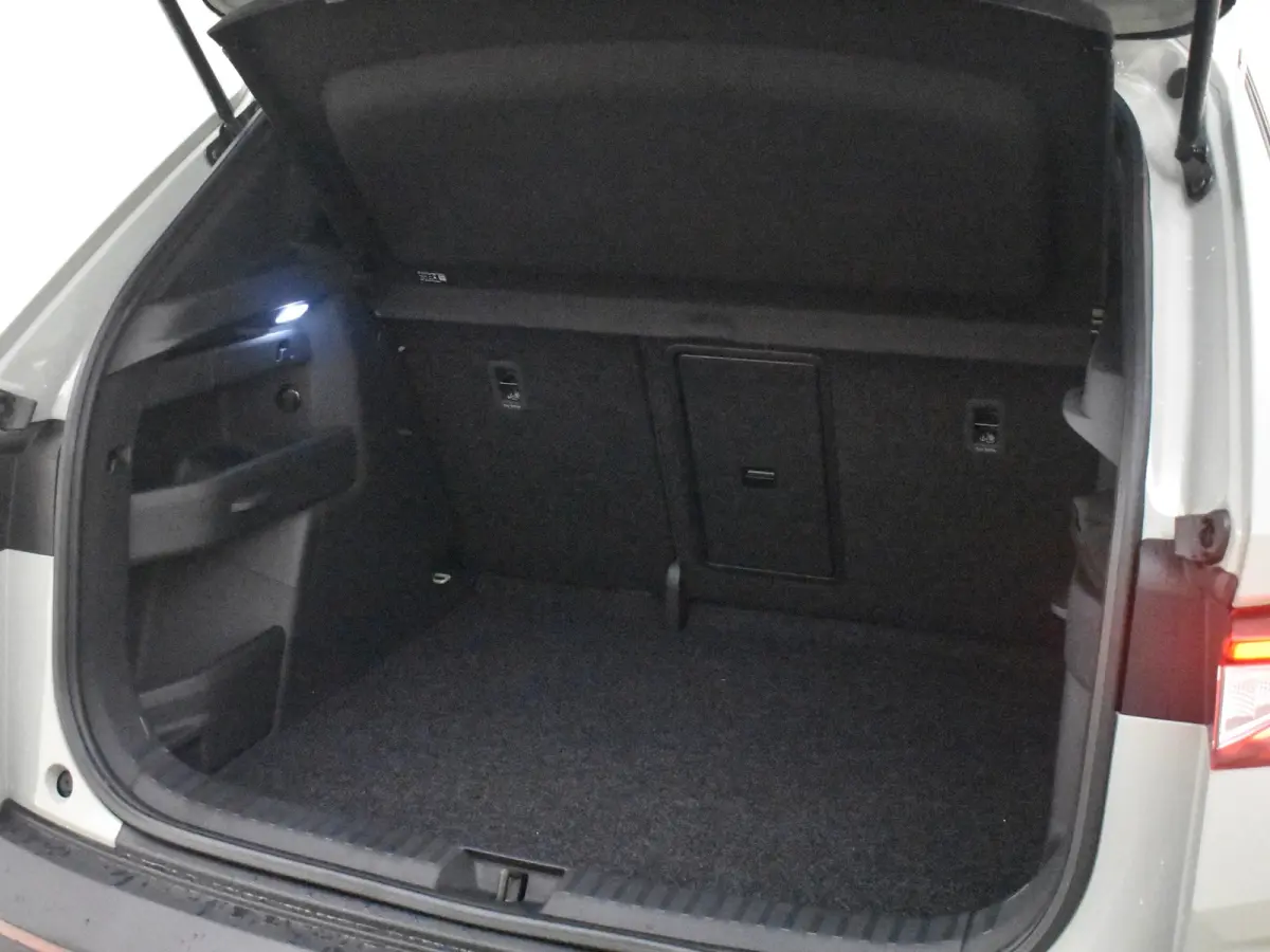 60 Sportline | Achteruitrijcamera | Apple Carplay/Android Auto|telefoonintegratie premium | Bots herkenning en activatie