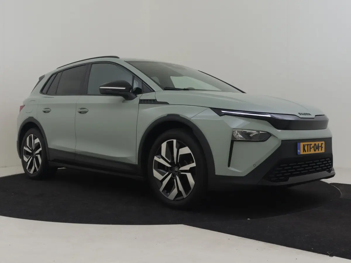 60 Sportline | Achteruitrijcamera | Apple Carplay/Android Auto|telefoonintegratie premium | Bots herkenning en activatie