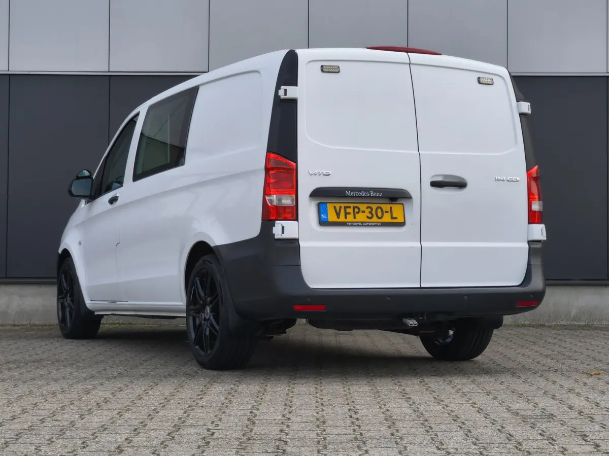 114CDI AUT LANG LEER PDC CRUISE CLIMATE