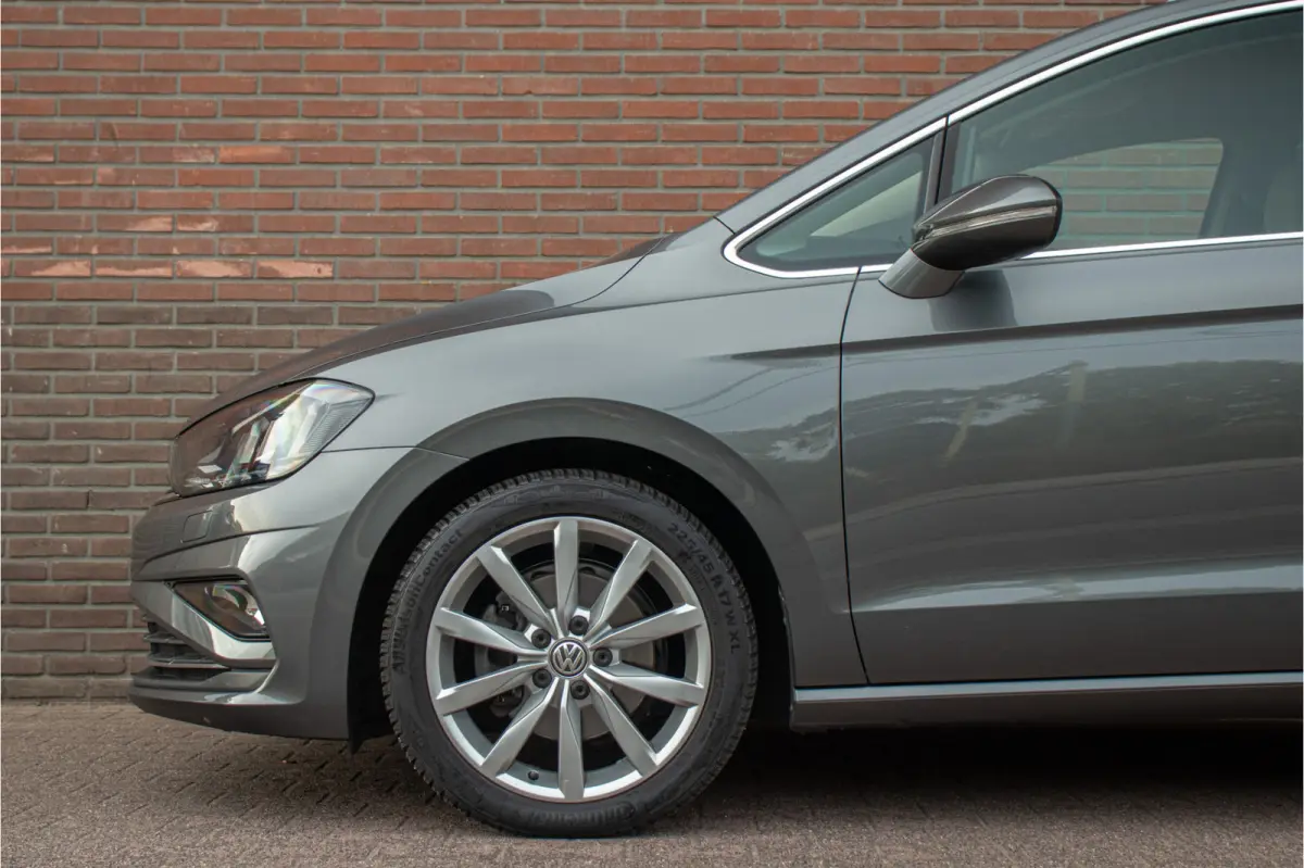 1.5 TSI DSG Highline, Origineel NL, Stoelverwarming, Camera, Trekhaak, Carplay, DAB+, Keyless.