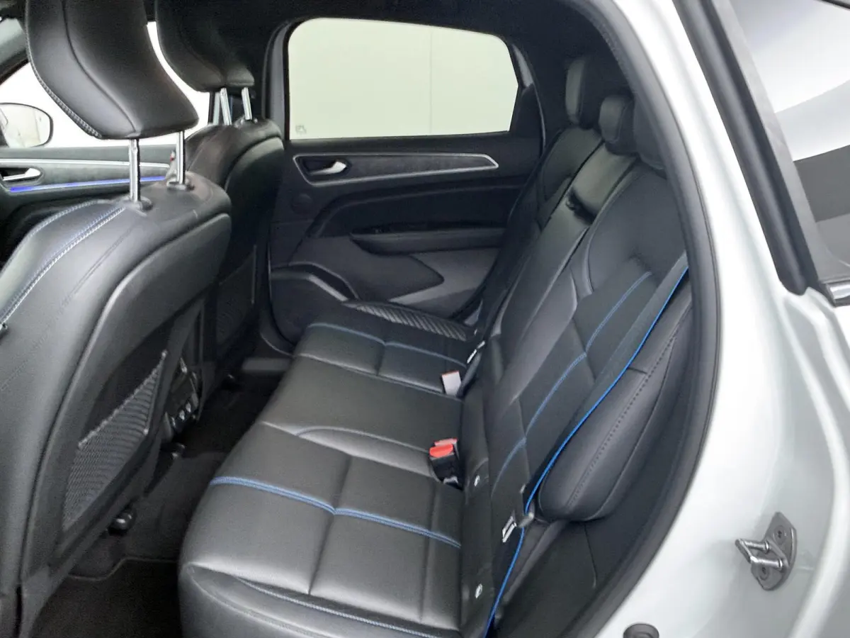 esprit Alpine E-Tech full hybrid 145 | SoH 96% | Adapt. Cruise | Stoel- & Stuurverw. | Parkeercamera |