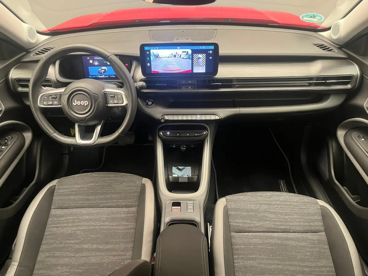 Longitude 54 kWh Camera | Stoelverwarming | Keyless | LED | Parkeersensoren Achter | Adaptieve Cruise | Climate | Achteruitrijcamera | Airco (automatisch) | Apple Carplay/Android Auto|telefo