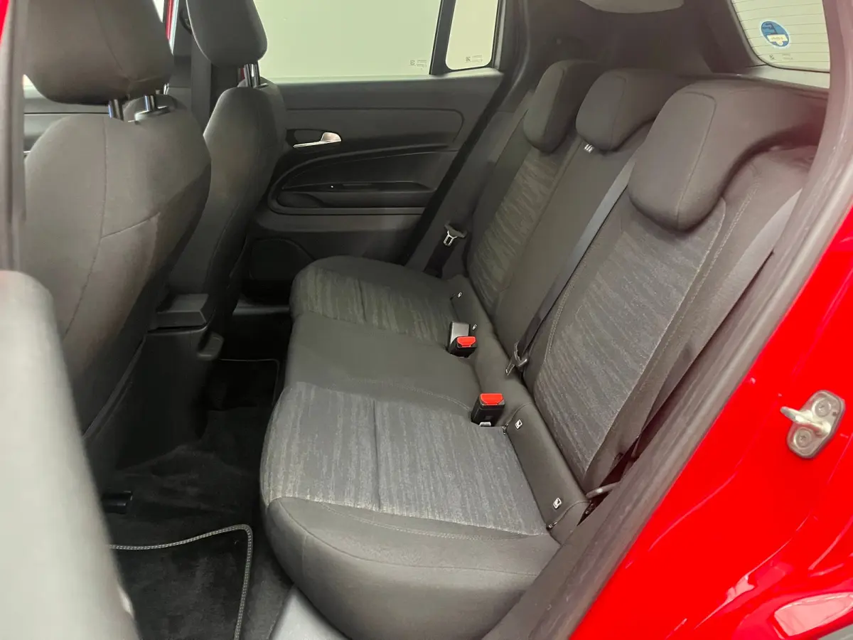 Longitude 54 kWh Camera | Stoelverwarming | Keyless | LED | Parkeersensoren Achter | Adaptieve Cruise | Climate | Achteruitrijcamera | Airco (automatisch) | Apple Carplay/Android Auto|telefo