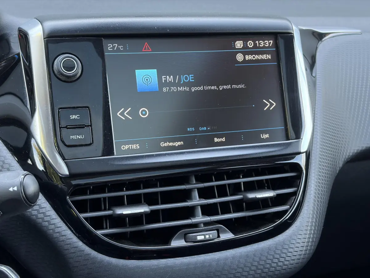 1.2 PureTech Allure ✓1e Eigenaar✓D-riem vv in 2025✓110pk✓Navi✓Pano✓Carplay✓Pdc V+A✓Lm velgen✓N.A.P✓Halfleder✓Clima✓Apk tot 10-2027