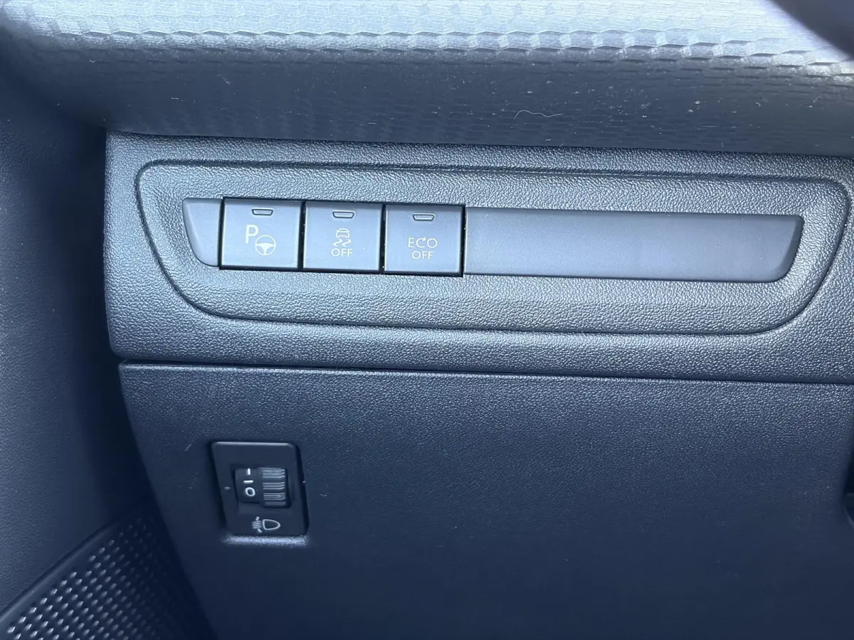 1.2 PureTech Allure ✓1e Eigenaar✓D-riem vv in 2025✓110pk✓Navi✓Pano✓Carplay✓Pdc V+A✓Lm velgen✓N.A.P✓Halfleder✓Clima✓Apk tot 10-2027