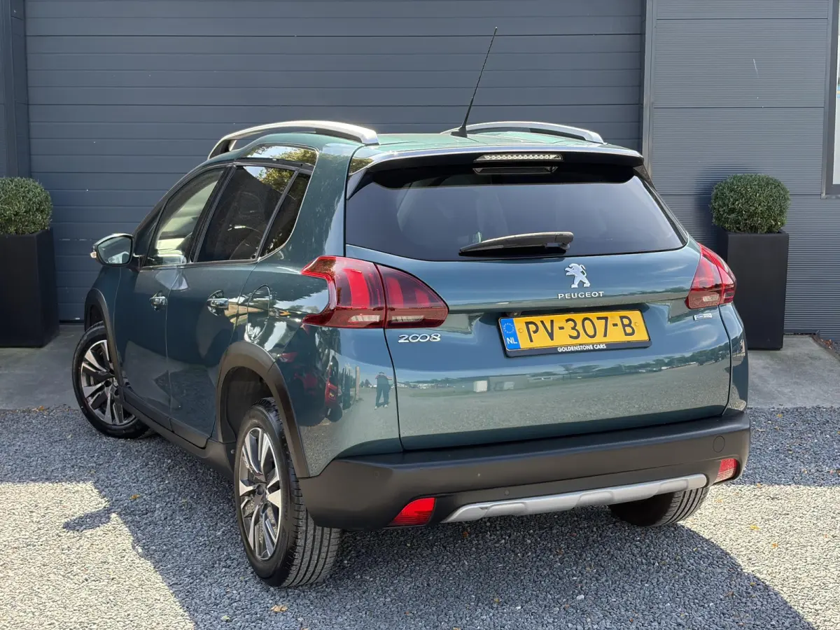 1.2 PureTech Allure ✓1e Eigenaar✓D-riem vv in 2025✓110pk✓Navi✓Pano✓Carplay✓Pdc V+A✓Lm velgen✓N.A.P✓Halfleder✓Clima✓Apk tot 10-2027