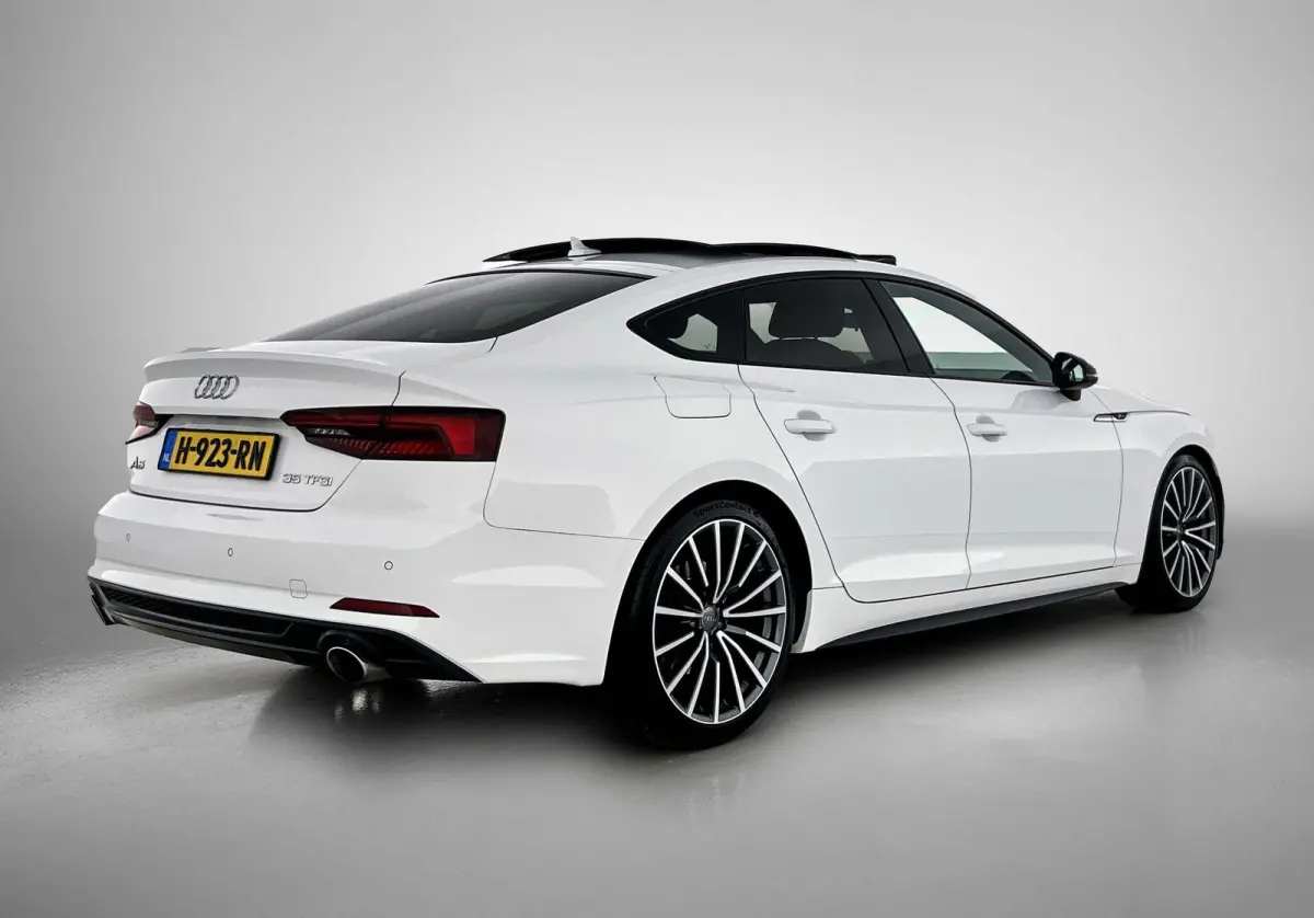 35 TFSI Sport S-line black edition 150 PK | Panoramadak | Navigatie | Cruise Control | Climate Control | Parkeersensoren |