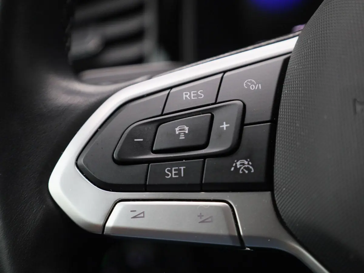 1.0 TSI Life 95 PK| Origineel Nederlands | 1e Eigenaar | Navigatie | Achteruitrijcamera | Parkeersensoren Voor & Achter | Apple Carplay | Android Auto | Airco | LED Koplampen | Digitale Cock