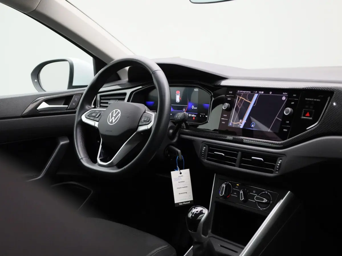 1.0 TSI Life 95 PK| Origineel Nederlands | 1e Eigenaar | Navigatie | Achteruitrijcamera | Parkeersensoren Voor & Achter | Apple Carplay | Android Auto | Airco | LED Koplampen | Digitale Cock
