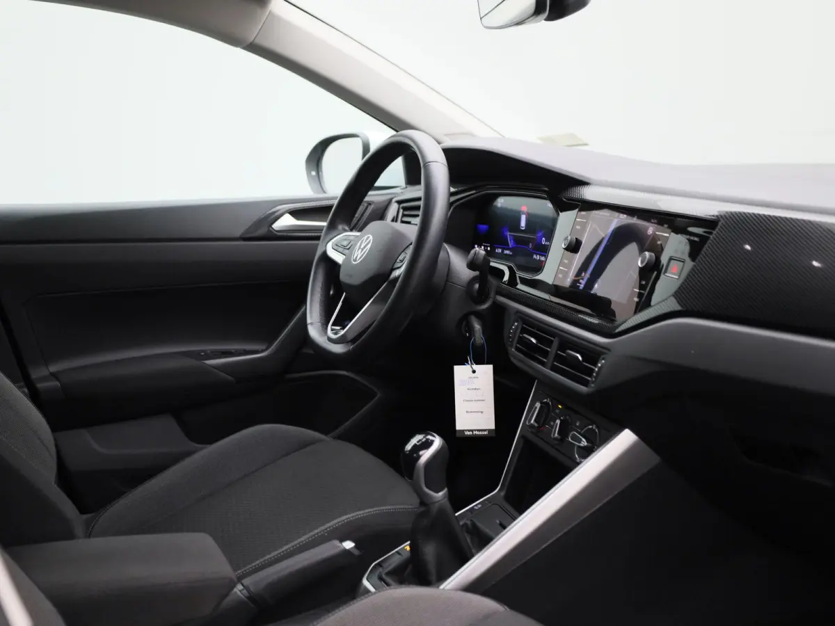 1.0 TSI Life 95 PK| Origineel Nederlands | 1e Eigenaar | Navigatie | Achteruitrijcamera | Parkeersensoren Voor & Achter | Apple Carplay | Android Auto | Airco | LED Koplampen | Digitale Cock