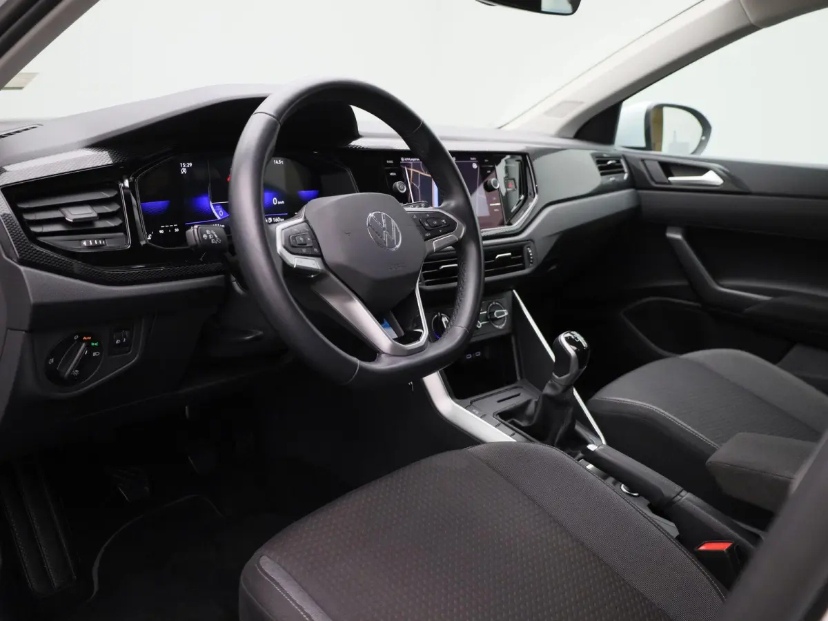 1.0 TSI Life 95 PK| Origineel Nederlands | 1e Eigenaar | Navigatie | Achteruitrijcamera | Parkeersensoren Voor & Achter | Apple Carplay | Android Auto | Airco | LED Koplampen | Digitale Cock