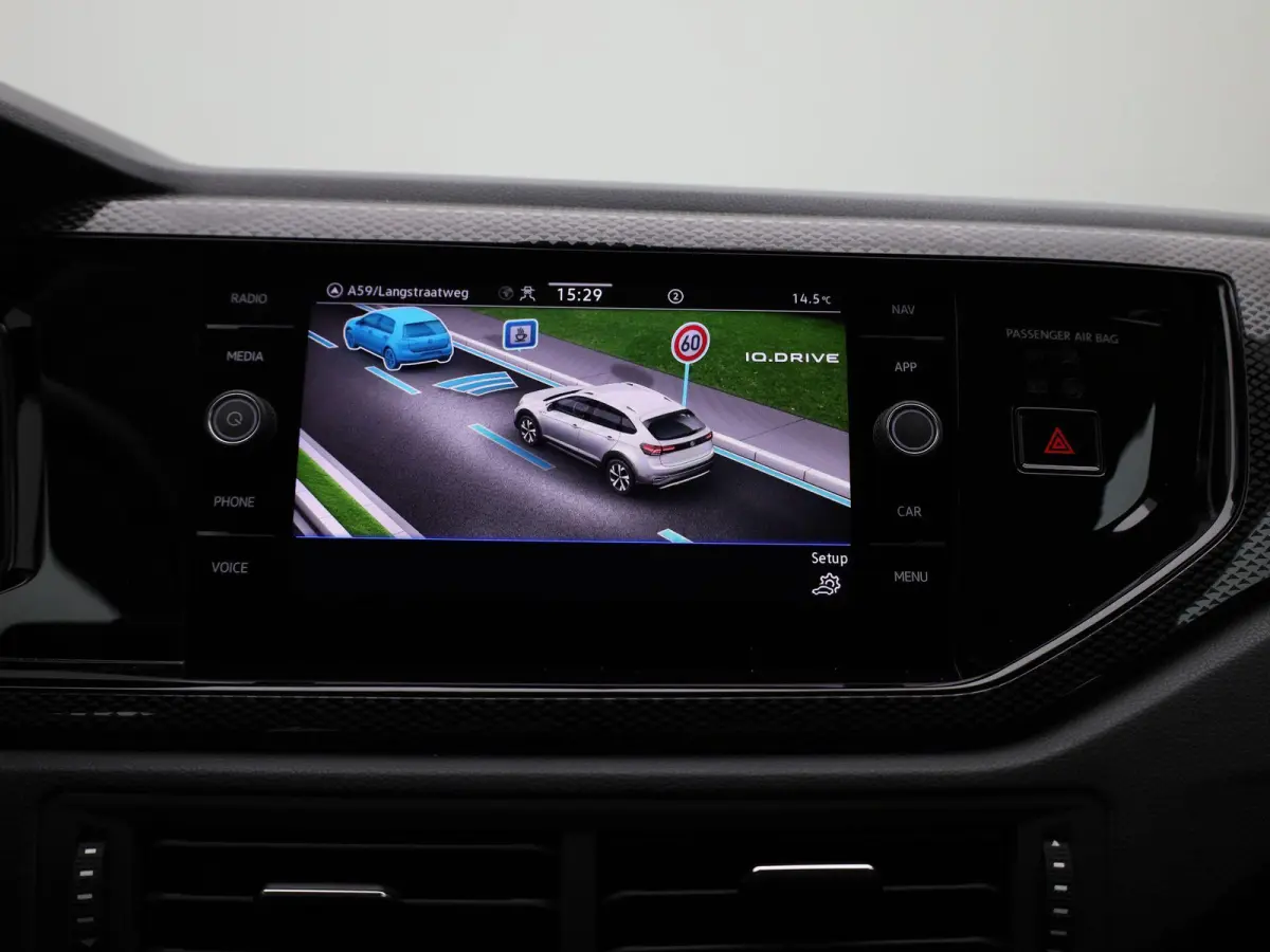1.0 TSI Life 95 PK| Origineel Nederlands | 1e Eigenaar | Navigatie | Achteruitrijcamera | Parkeersensoren Voor & Achter | Apple Carplay | Android Auto | Airco | LED Koplampen | Digitale Cock