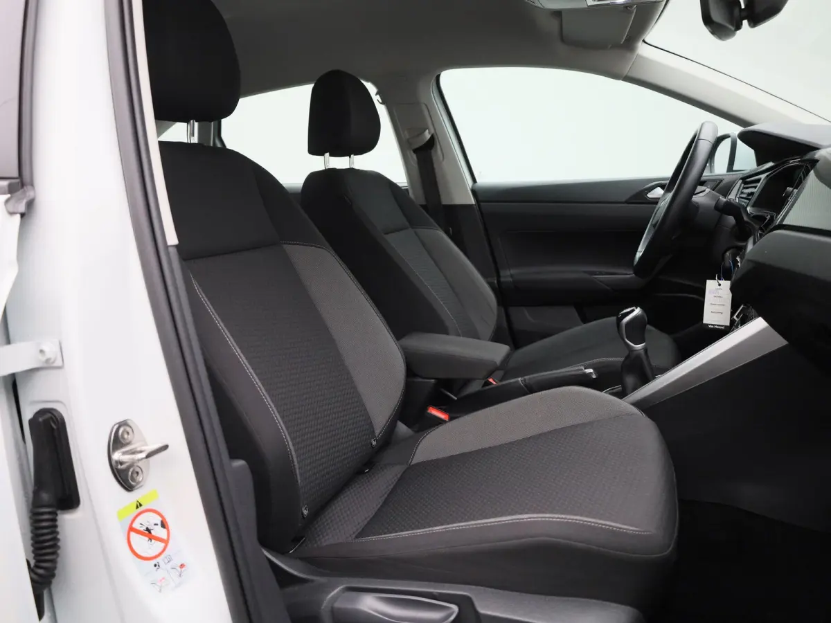 1.0 TSI Life 95 PK| Origineel Nederlands | 1e Eigenaar | Navigatie | Achteruitrijcamera | Parkeersensoren Voor & Achter | Apple Carplay | Android Auto | Airco | LED Koplampen | Digitale Cock