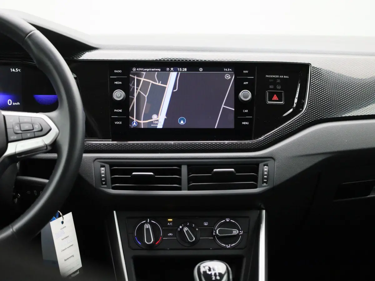 1.0 TSI Life 95 PK| Origineel Nederlands | 1e Eigenaar | Navigatie | Achteruitrijcamera | Parkeersensoren Voor & Achter | Apple Carplay | Android Auto | Airco | LED Koplampen | Digitale Cock
