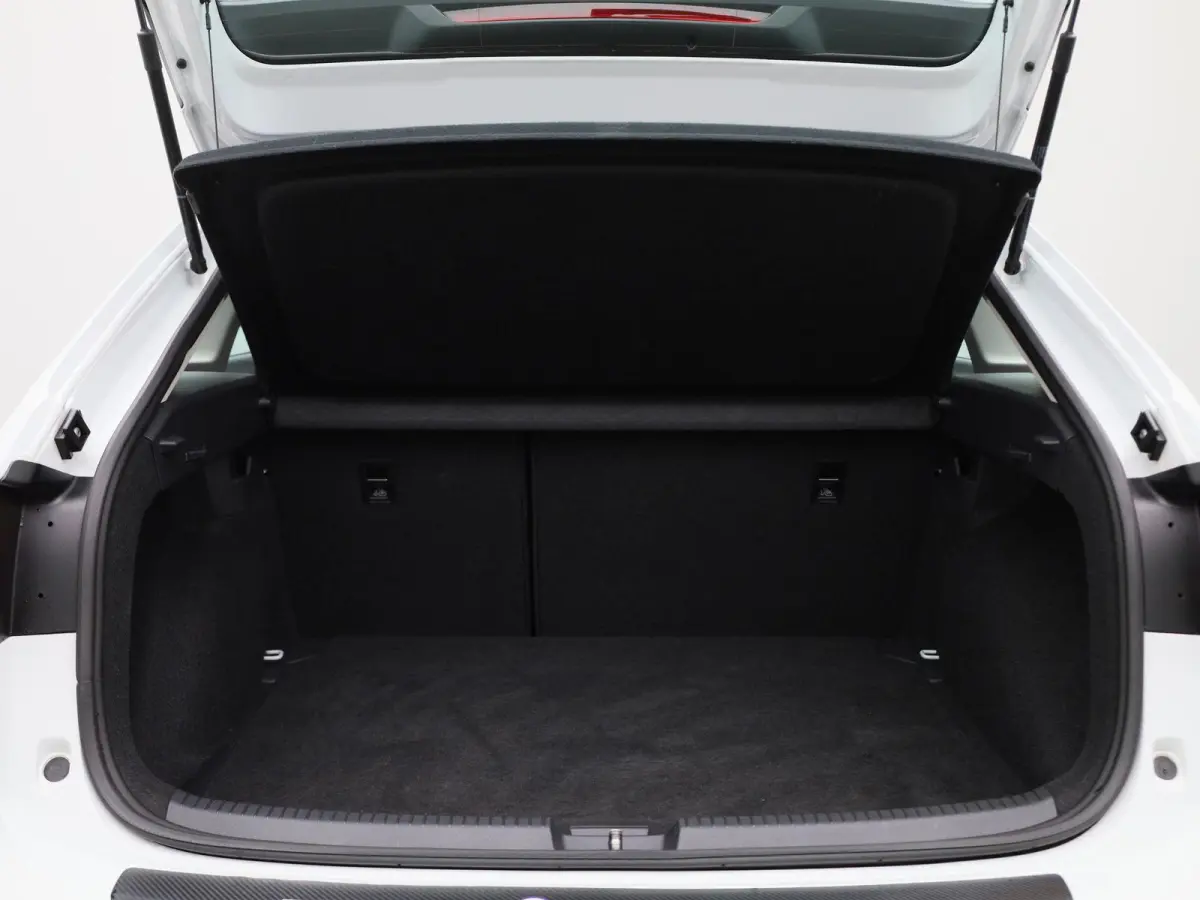 1.0 TSI Life 95 PK| Origineel Nederlands | 1e Eigenaar | Navigatie | Achteruitrijcamera | Parkeersensoren Voor & Achter | Apple Carplay | Android Auto | Airco | LED Koplampen | Digitale Cock