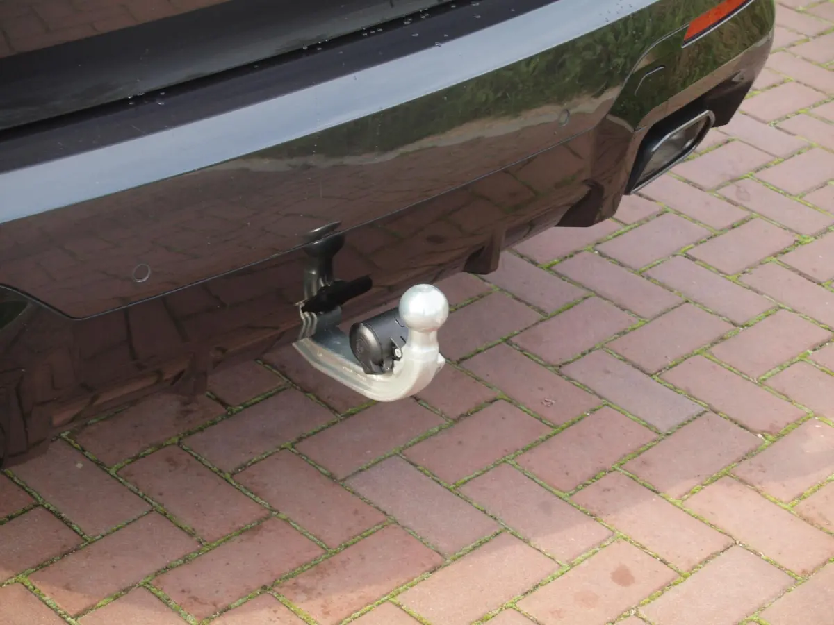 xDrive30e Business Edition Plus | M-Pakket | Panoramadak | Trekhaak | 360 Camera | Sfeerverlichting | ACC | NL-Auto |