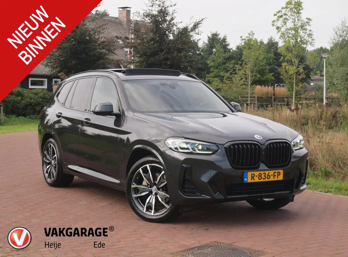 xDrive30e Business Edition Plus | M-Pakket | Panoramadak | Trekhaak | 360 Camera | Sfeerverlichting | ACC | NL-Auto |