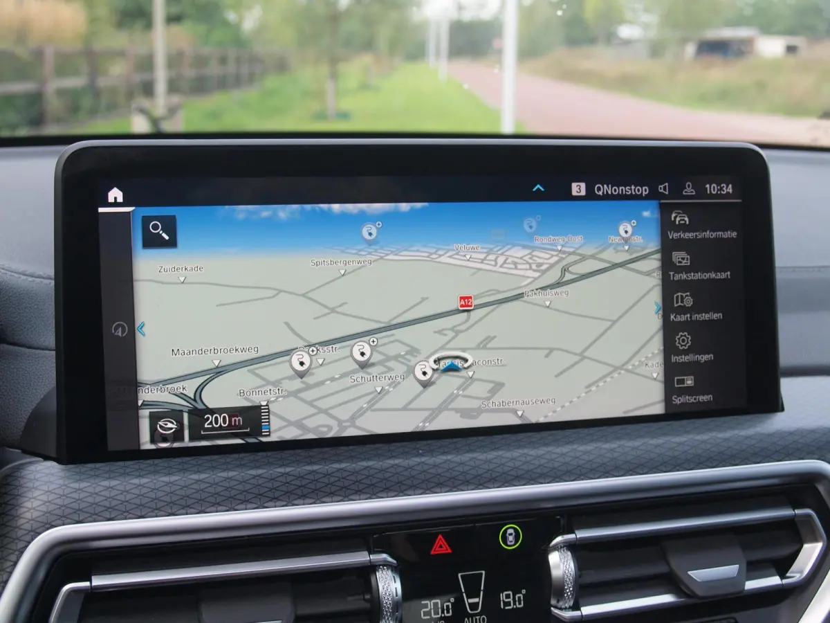 xDrive30e Business Edition Plus | M-Pakket | Panoramadak | Trekhaak | 360 Camera | Sfeerverlichting | ACC | NL-Auto |