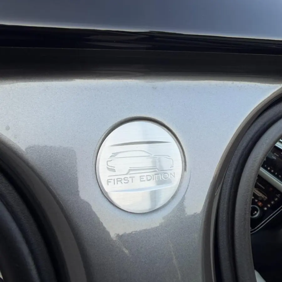 3.0 V6 AWD First Edition