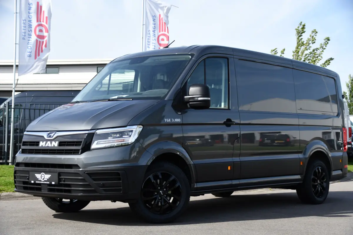 3.180 35 2.0 L3H2 PB Edition MARGE! Camera, Cruise, Carplay, LED, Stuurverwarming, 177pk, Trekhaak, Automaat, Uniek!