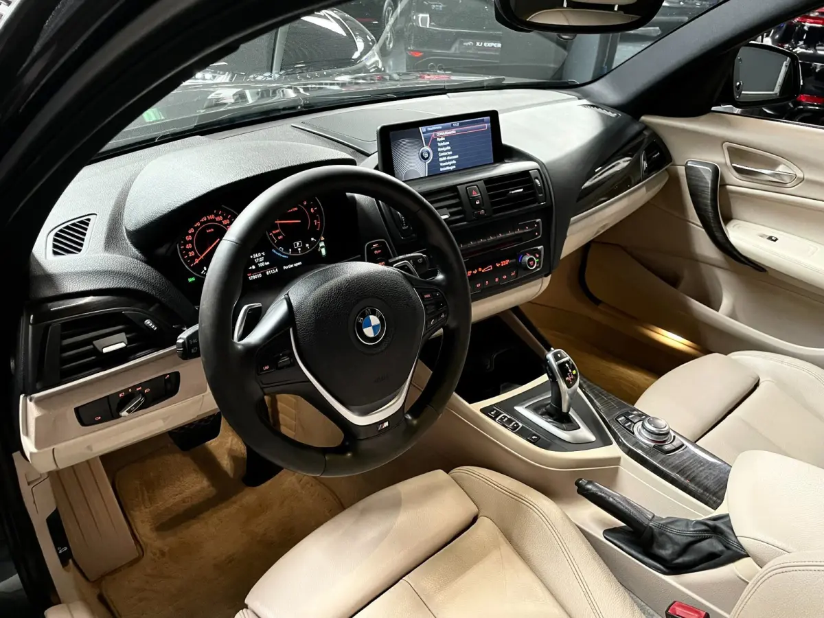 M135i xDrive 320 PK M-PERFORMANCE NAVI LEER CARPLAY