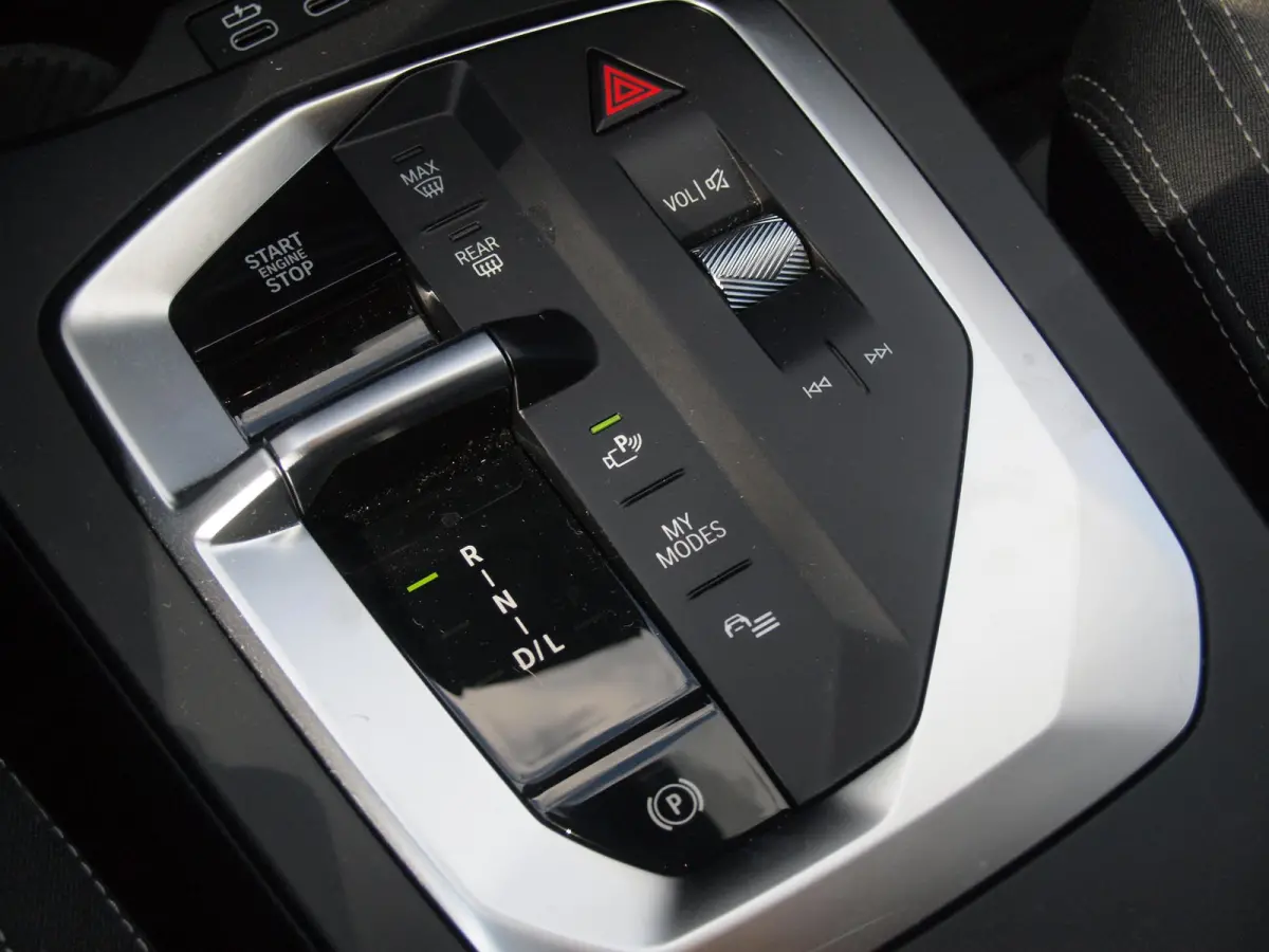 120 M Sport Design Edition | M-Pakket | Camera | Apple Carplay | Sfeerverlichting | NL-Auto |
