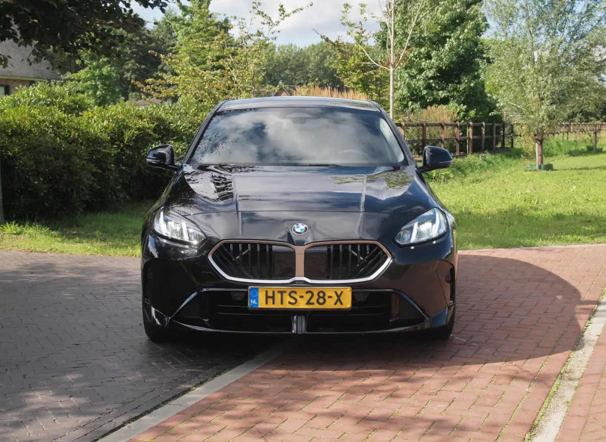120 M Sport Design Edition | M-Pakket | Camera | Apple Carplay | Sfeerverlichting | NL-Auto |
