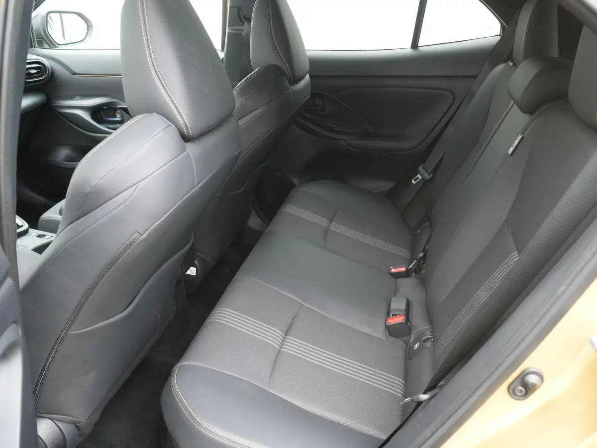 1.5 Hybrid Adventure AUTOMAAT | CAMERA | STOEL & STUURVERWARMING | JBL BOX | TREKHAAK | CLIMA | ELEKTRISCHE KOFFERKLEP | LMV | APPLE CARPLAY | DEALER ONDERHOUDEN | 12 MAANDEN BOVAG GARANTIE 