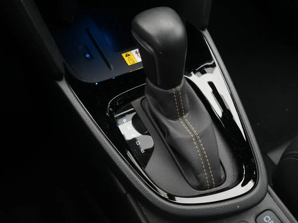 1.5 Hybrid Adventure AUTOMAAT | CAMERA | STOEL & STUURVERWARMING | JBL BOX | TREKHAAK | CLIMA | ELEKTRISCHE KOFFERKLEP | LMV | APPLE CARPLAY | DEALER ONDERHOUDEN | 12 MAANDEN BOVAG GARANTIE 