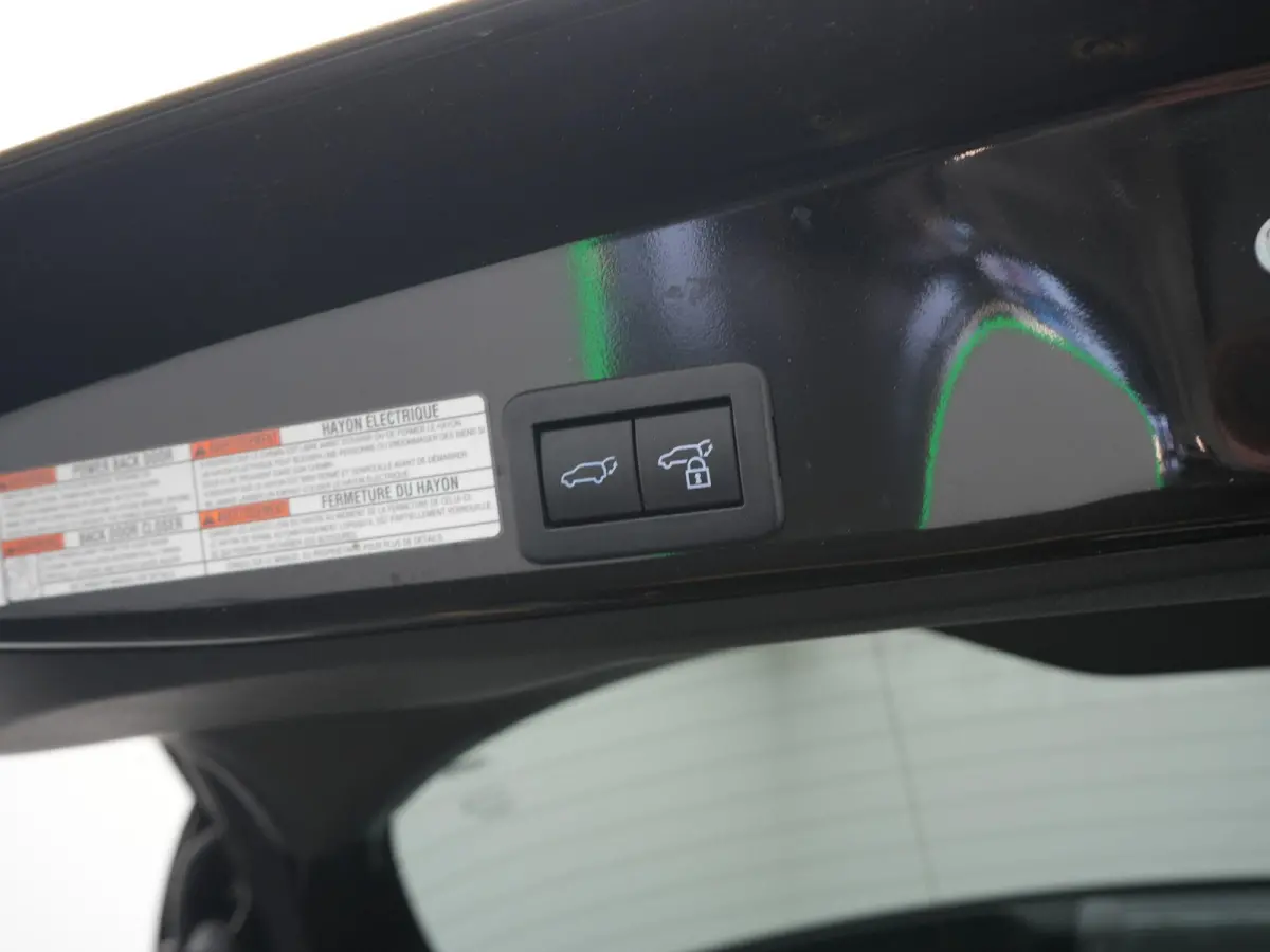 1.5 Hybrid Adventure AUTOMAAT | CAMERA | STOEL & STUURVERWARMING | JBL BOX | TREKHAAK | CLIMA | ELEKTRISCHE KOFFERKLEP | LMV | APPLE CARPLAY | DEALER ONDERHOUDEN | 12 MAANDEN BOVAG GARANTIE 