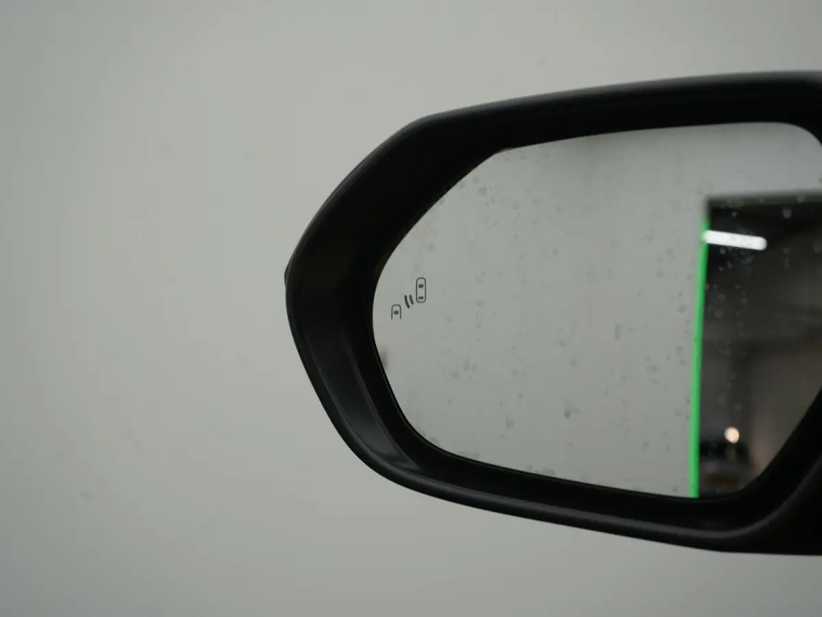 1.5 Hybrid Adventure AUTOMAAT | CAMERA | STOEL & STUURVERWARMING | JBL BOX | TREKHAAK | CLIMA | ELEKTRISCHE KOFFERKLEP | LMV | APPLE CARPLAY | DEALER ONDERHOUDEN | 12 MAANDEN BOVAG GARANTIE 