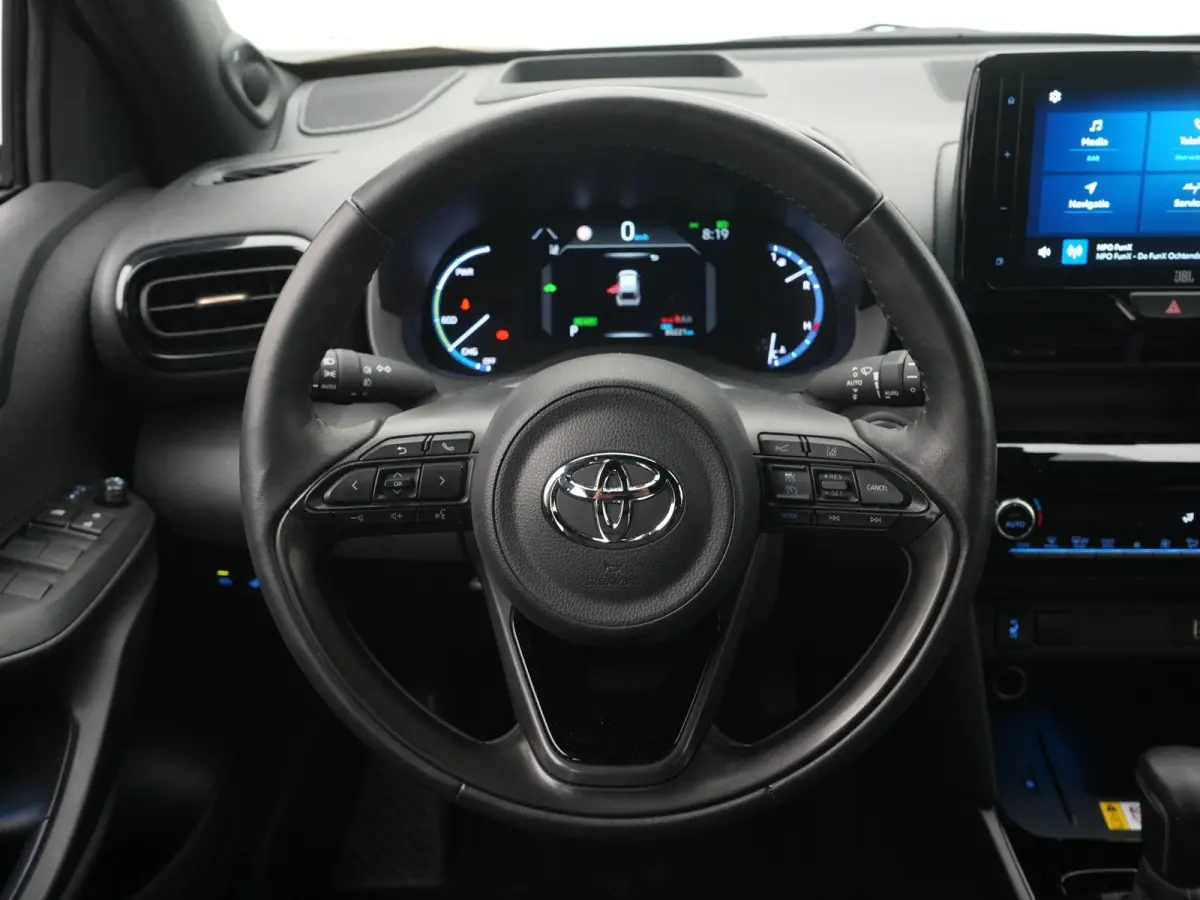 1.5 Hybrid Adventure AUTOMAAT | CAMERA | STOEL & STUURVERWARMING | JBL BOX | TREKHAAK | CLIMA | ELEKTRISCHE KOFFERKLEP | LMV | APPLE CARPLAY | DEALER ONDERHOUDEN | 12 MAANDEN BOVAG GARANTIE 