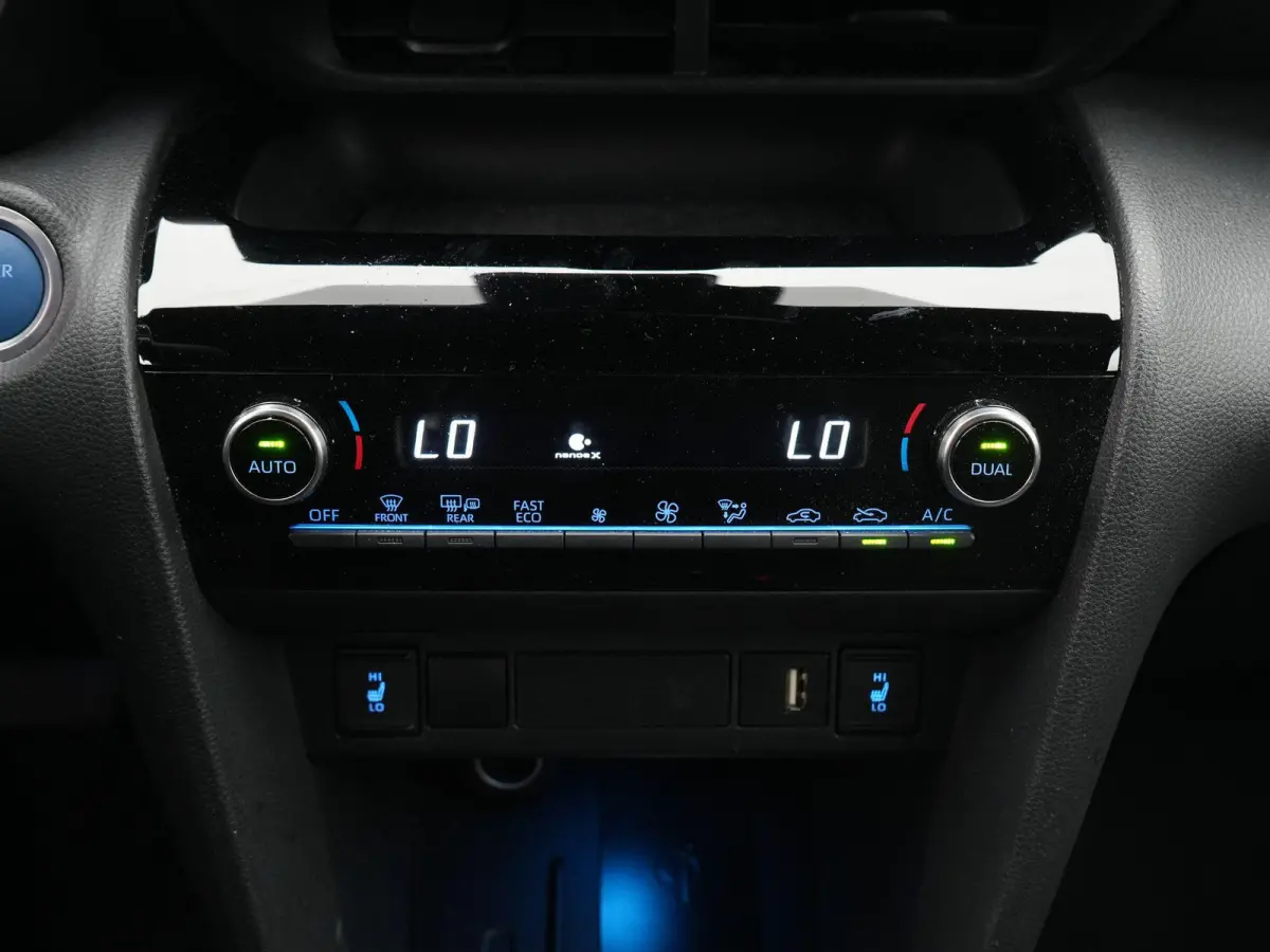 1.5 Hybrid Adventure AUTOMAAT | CAMERA | STOEL & STUURVERWARMING | JBL BOX | TREKHAAK | CLIMA | ELEKTRISCHE KOFFERKLEP | LMV | APPLE CARPLAY | DEALER ONDERHOUDEN | 12 MAANDEN BOVAG GARANTIE 