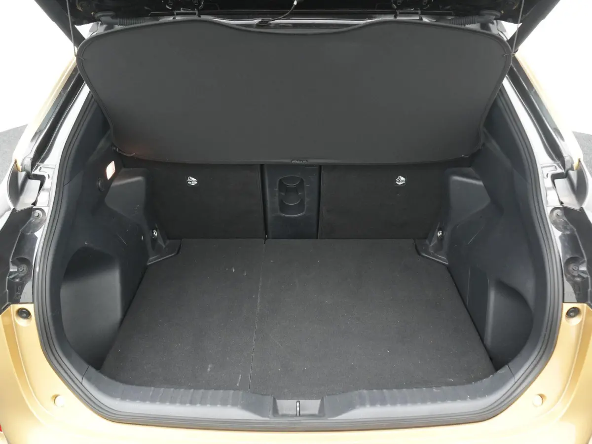 1.5 Hybrid Adventure AUTOMAAT | CAMERA | STOEL & STUURVERWARMING | JBL BOX | TREKHAAK | CLIMA | ELEKTRISCHE KOFFERKLEP | LMV | APPLE CARPLAY | DEALER ONDERHOUDEN | 12 MAANDEN BOVAG GARANTIE 
