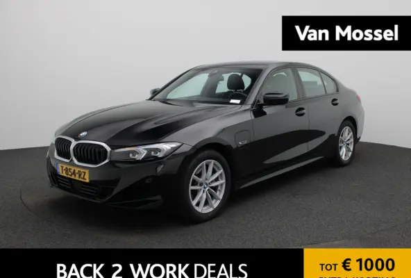 320e | APPLE CARPLAY | ANDROID AUTO | LEDER | NAVIGATIE | LED VERLICHTING | LICHTMETALEN VELGEN | PARKEERSENSOREN | DAB RADIO | BLUETOOTH |
