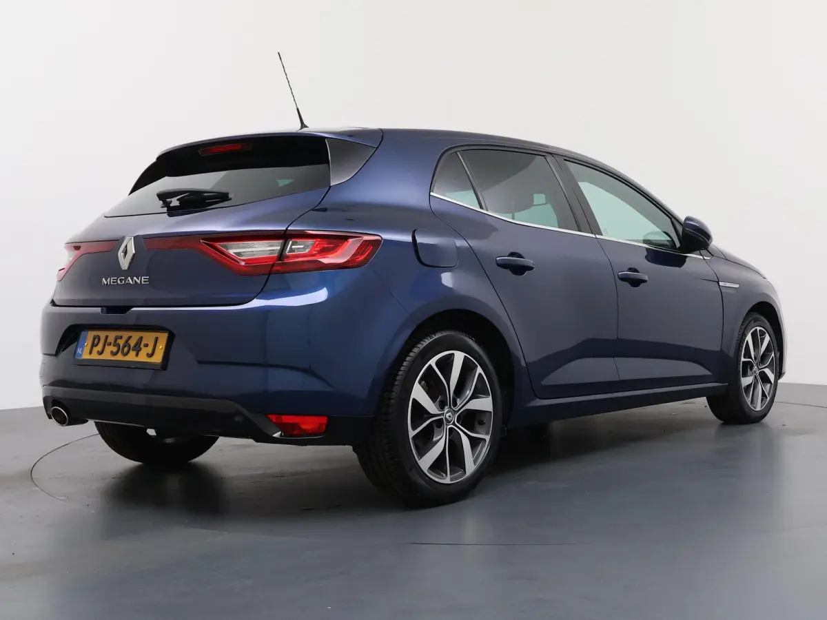 Energy TCe 130 Bose | Weinig KM's | Apple CarPlay | Navigatie | Climate Control |