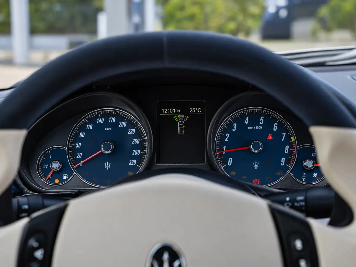 4.7 Sport|ALCANTARA HEMEL|CAMERA|BOSE